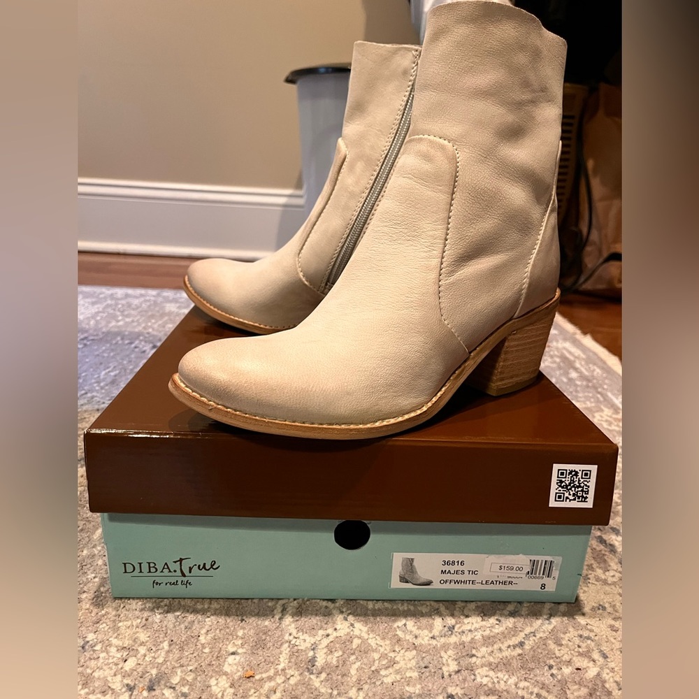 Diba True Majes Tic Women’s Bootie New In Box